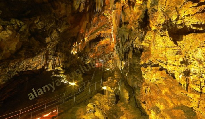 Alanya Damlataş Mağarası